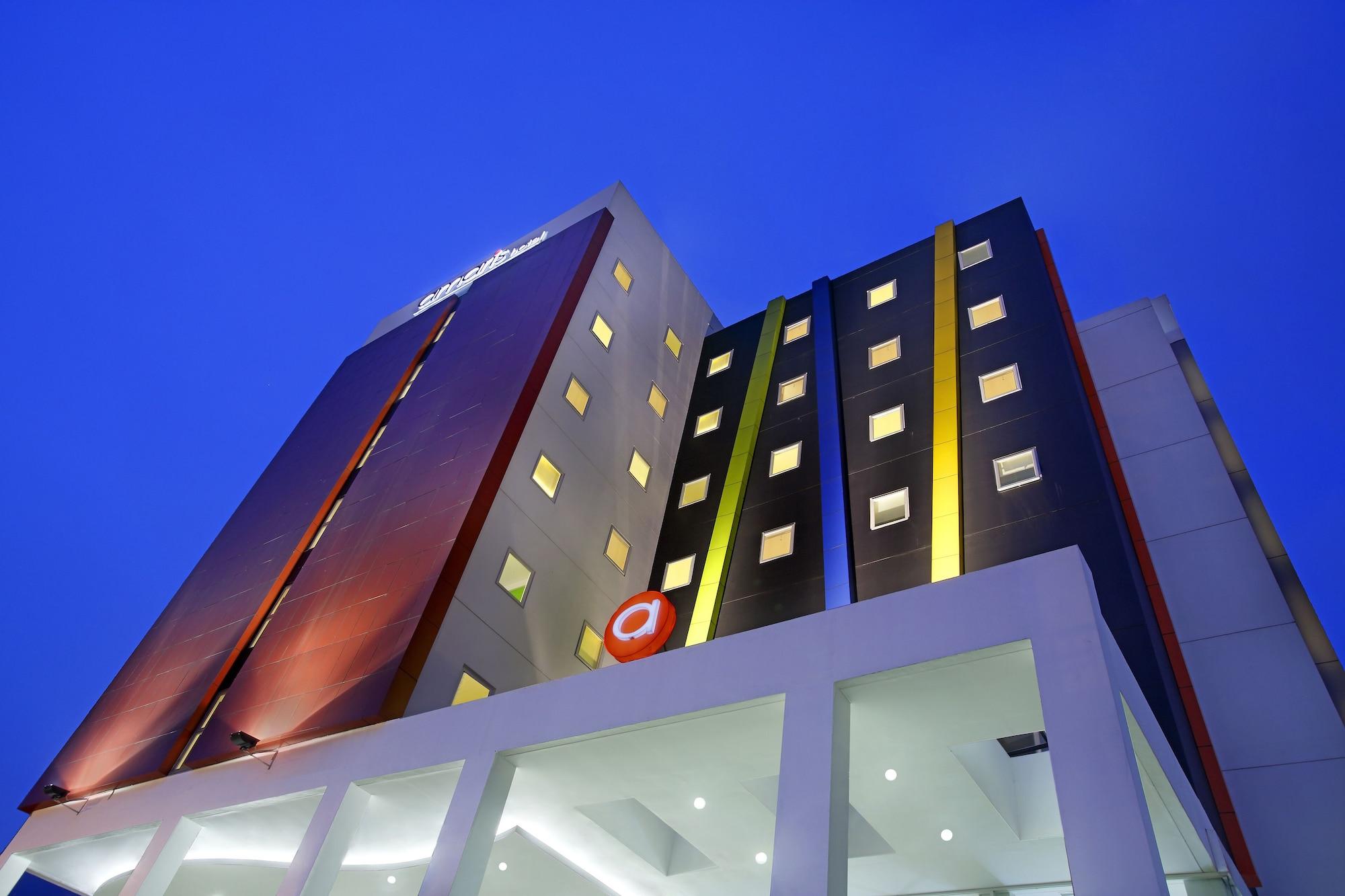 Amaris Hotel Bekasi Barat Exteriör bild