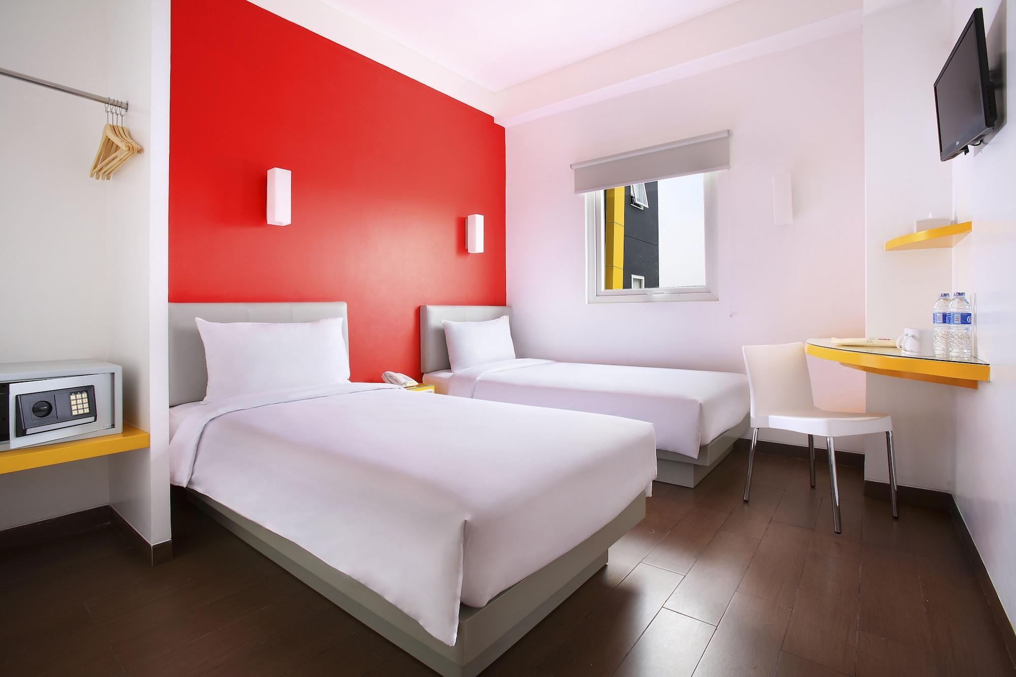 Amaris Hotel Bekasi Barat Exteriör bild