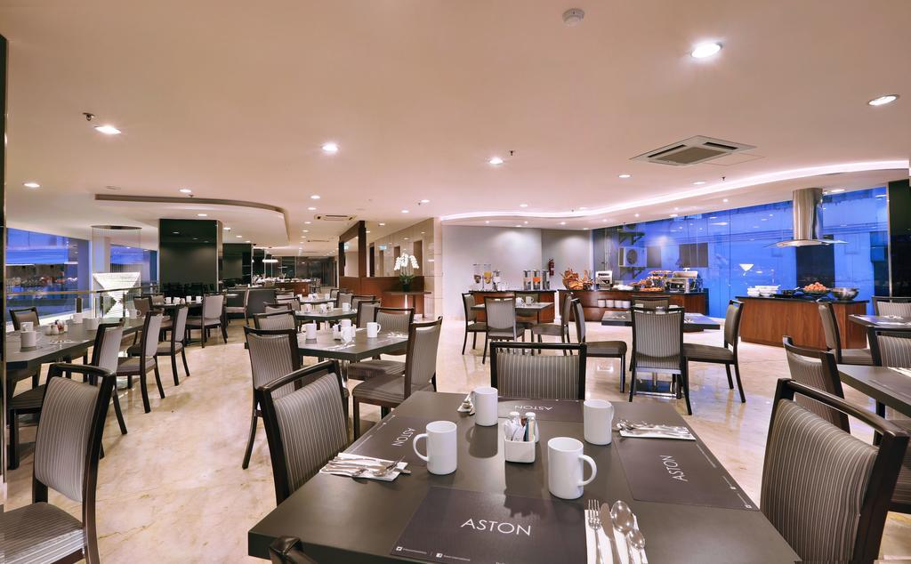 Amaris Hotel Bekasi Barat Exteriör bild