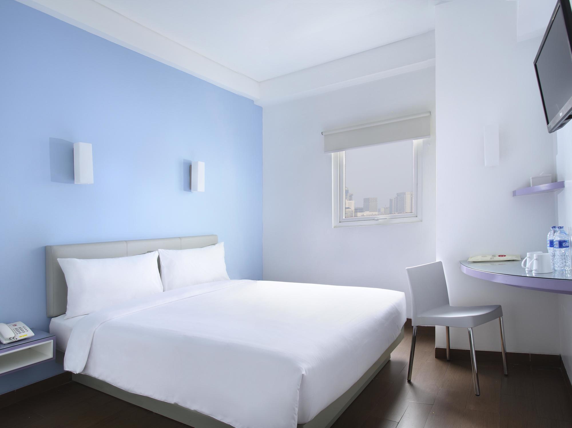 Amaris Hotel Bekasi Barat Exteriör bild