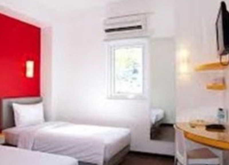 Amaris Hotel Bekasi Barat Exteriör bild