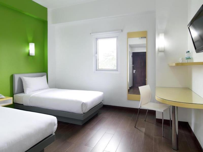 Amaris Hotel Bekasi Barat Exteriör bild